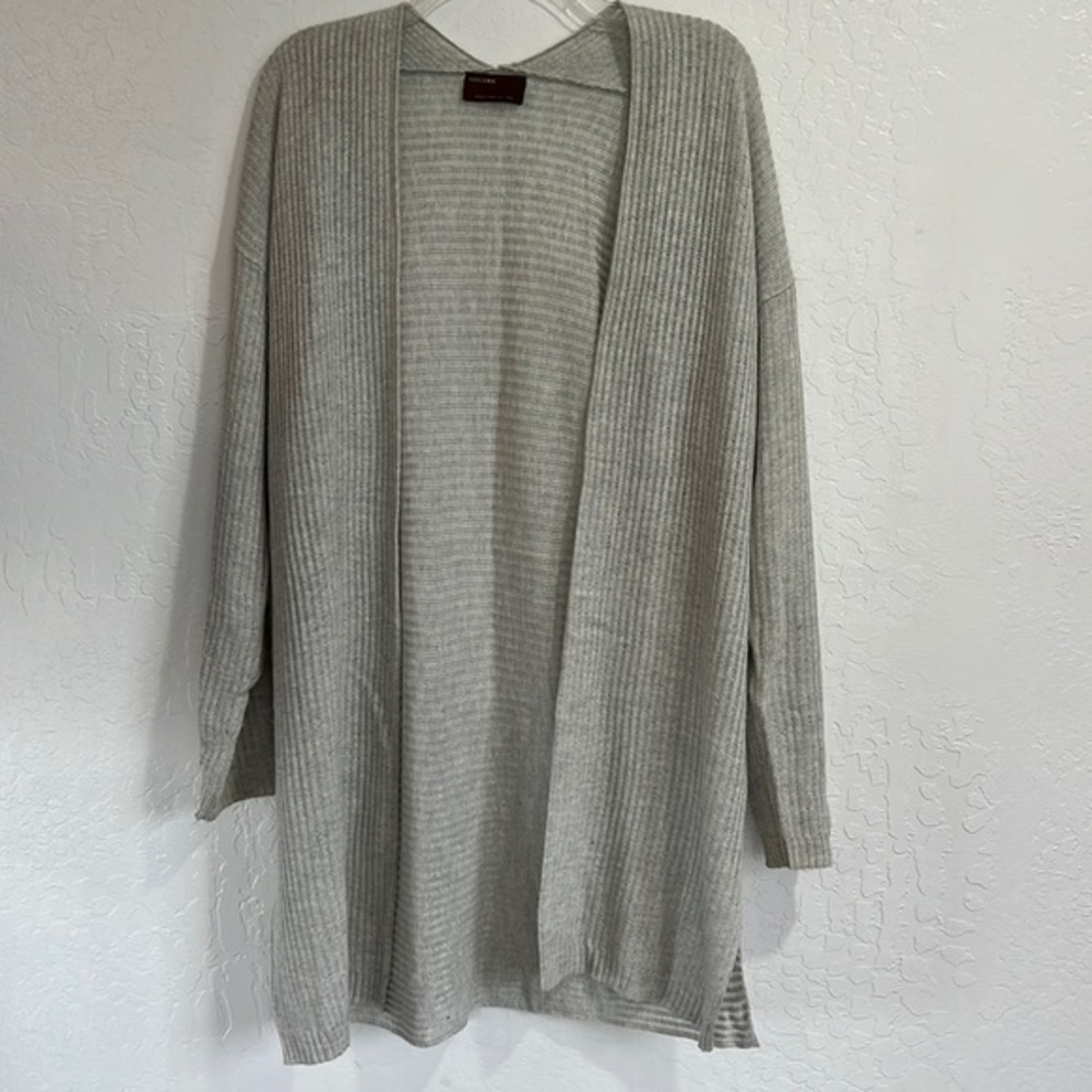 KERISMA Med/small Knit Cardigan Sweater